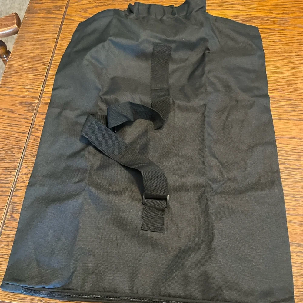 Small dog shoulder pet carrier